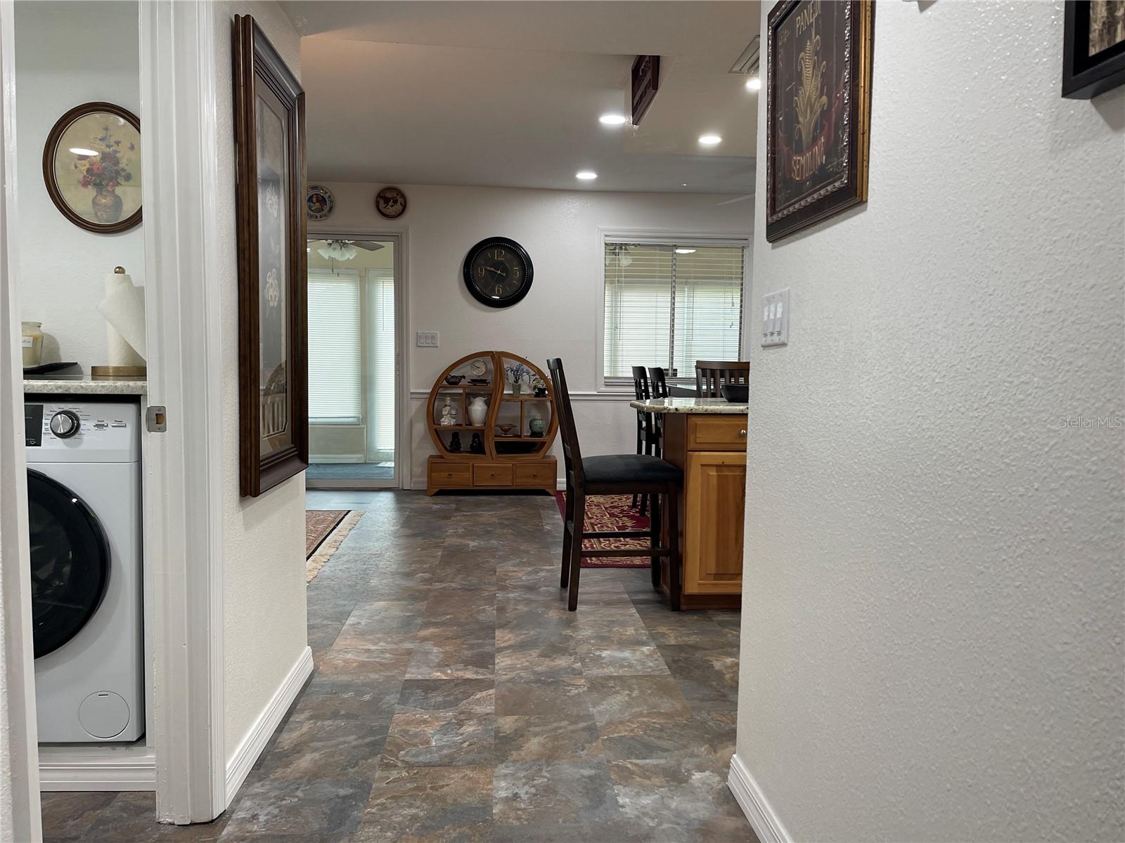 515 Midway Dr #a Property Photo 9