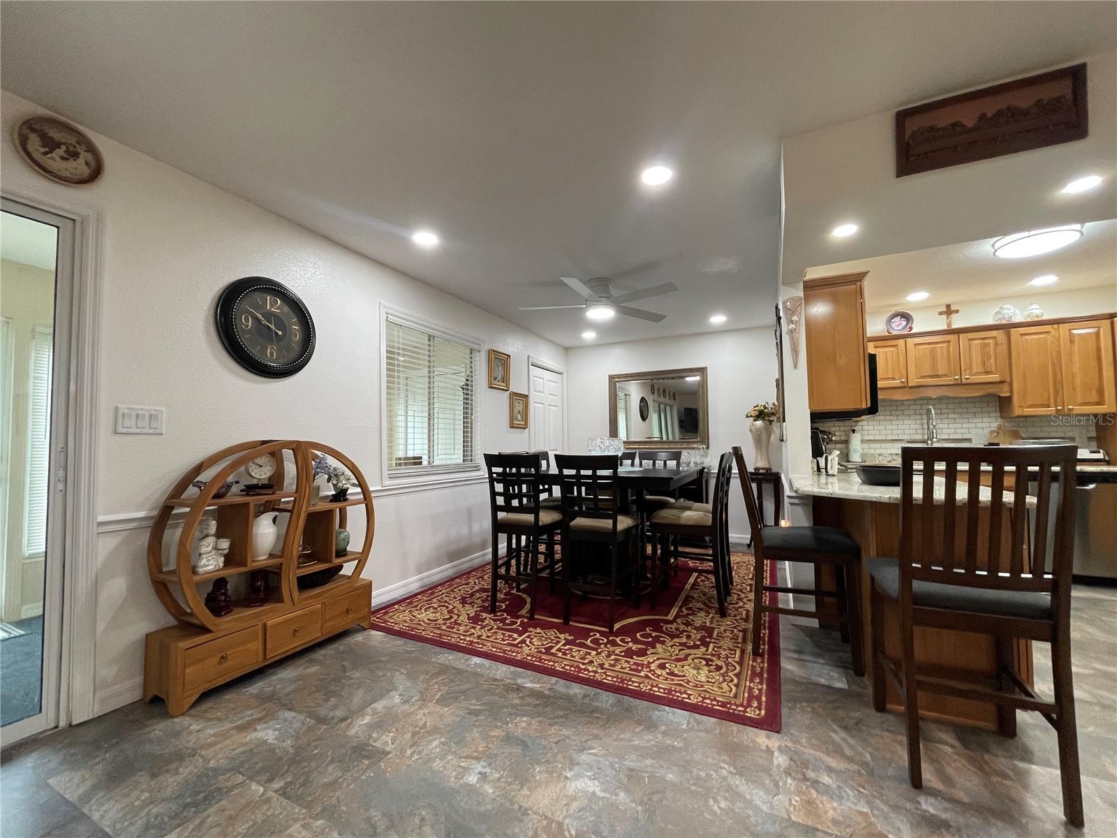 515 Midway Dr #a Property Photo 18