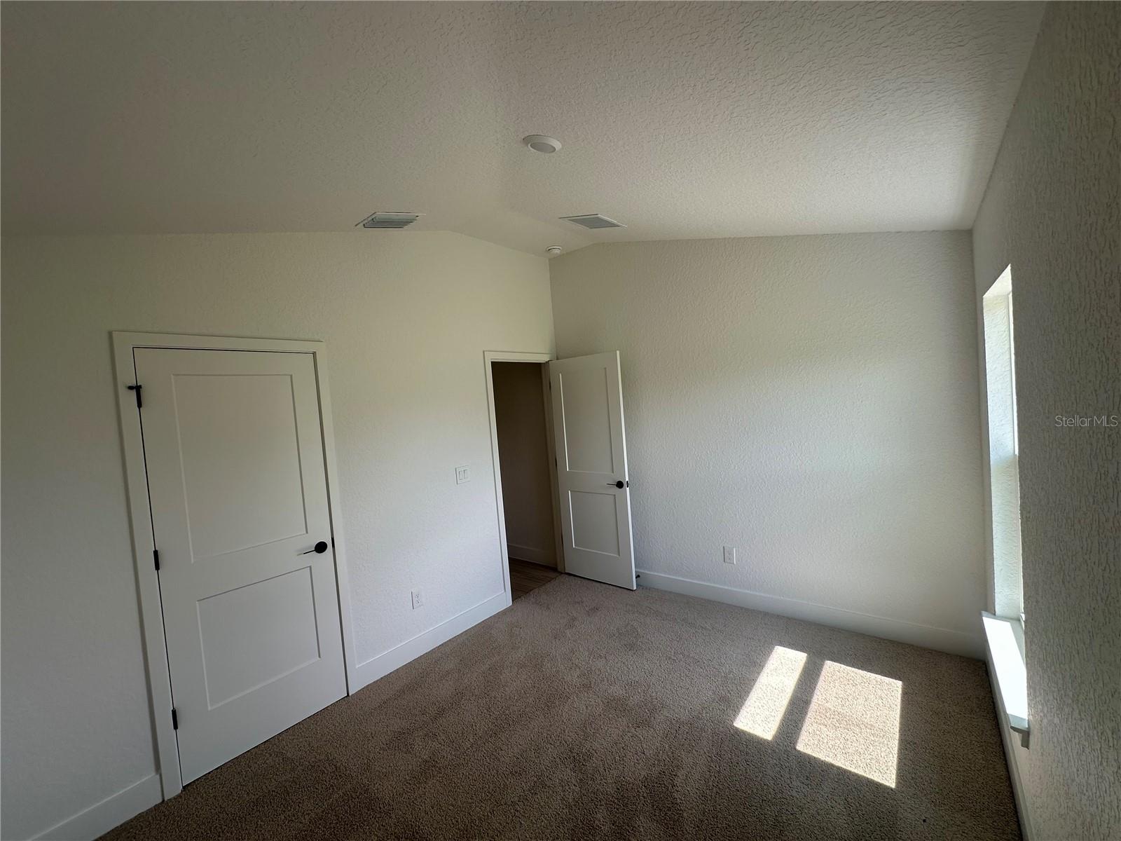 12606 Ne 48th St Property Photo 15