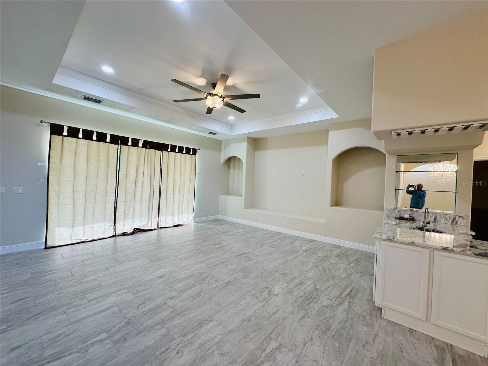 5780 N Lena Dr Property Photo 10