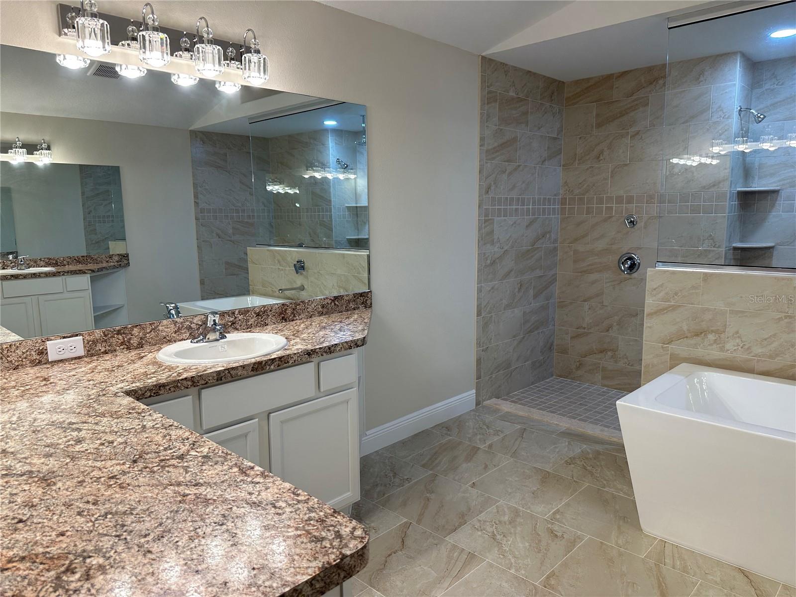 5780 N Lena Dr Property Photo 29