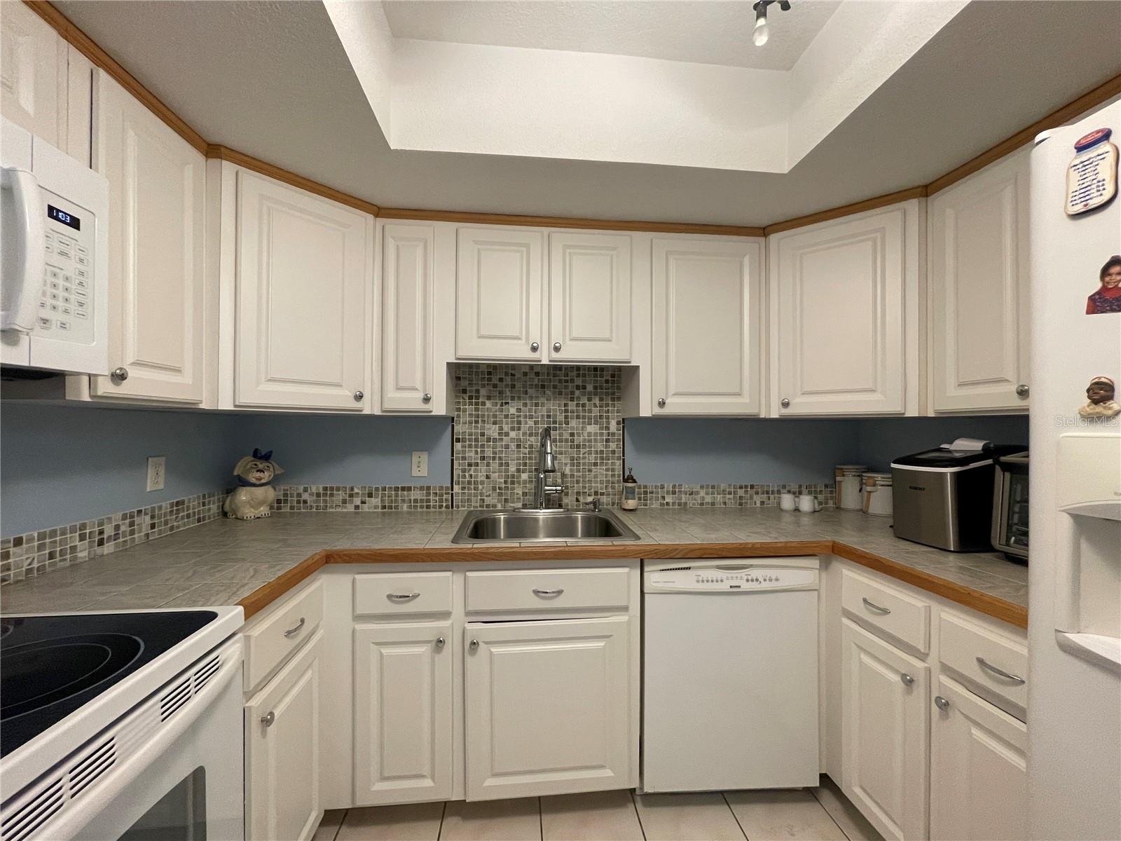 625 Midway Dr #a Property Photo 6