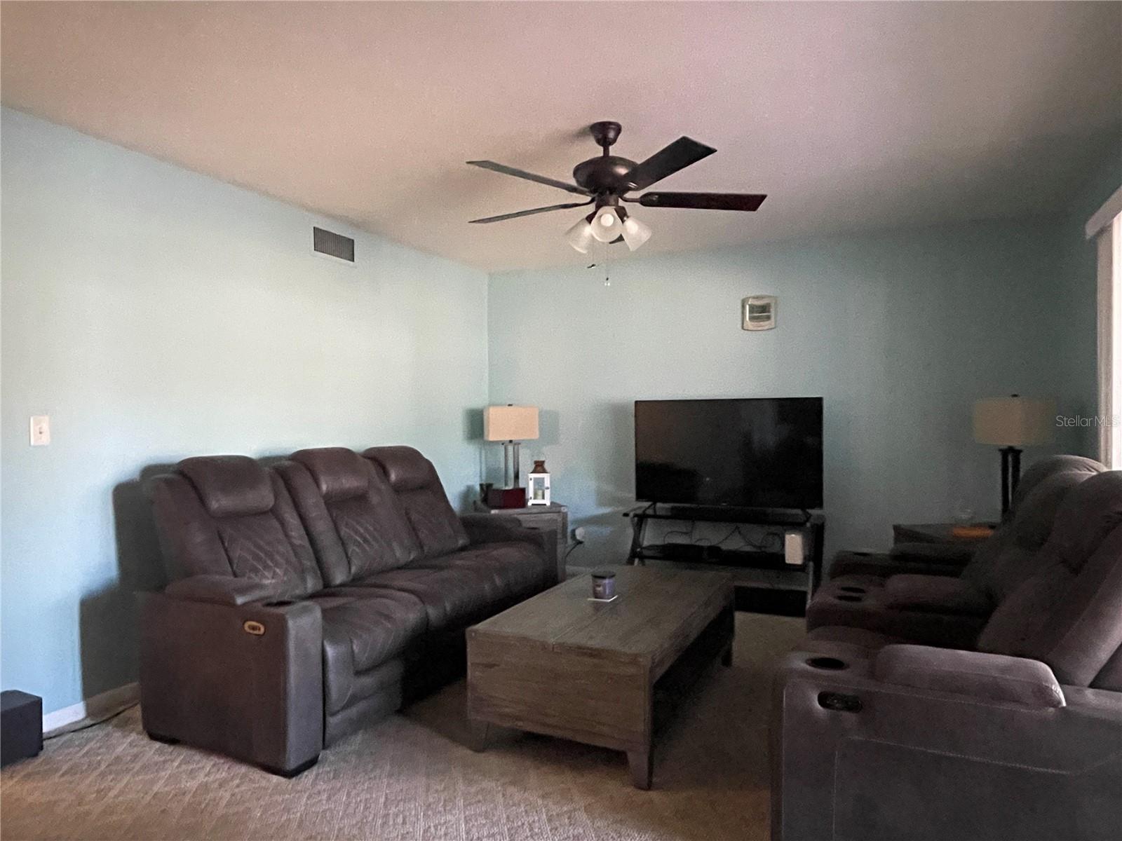 625 Midway Dr #a Property Photo 10