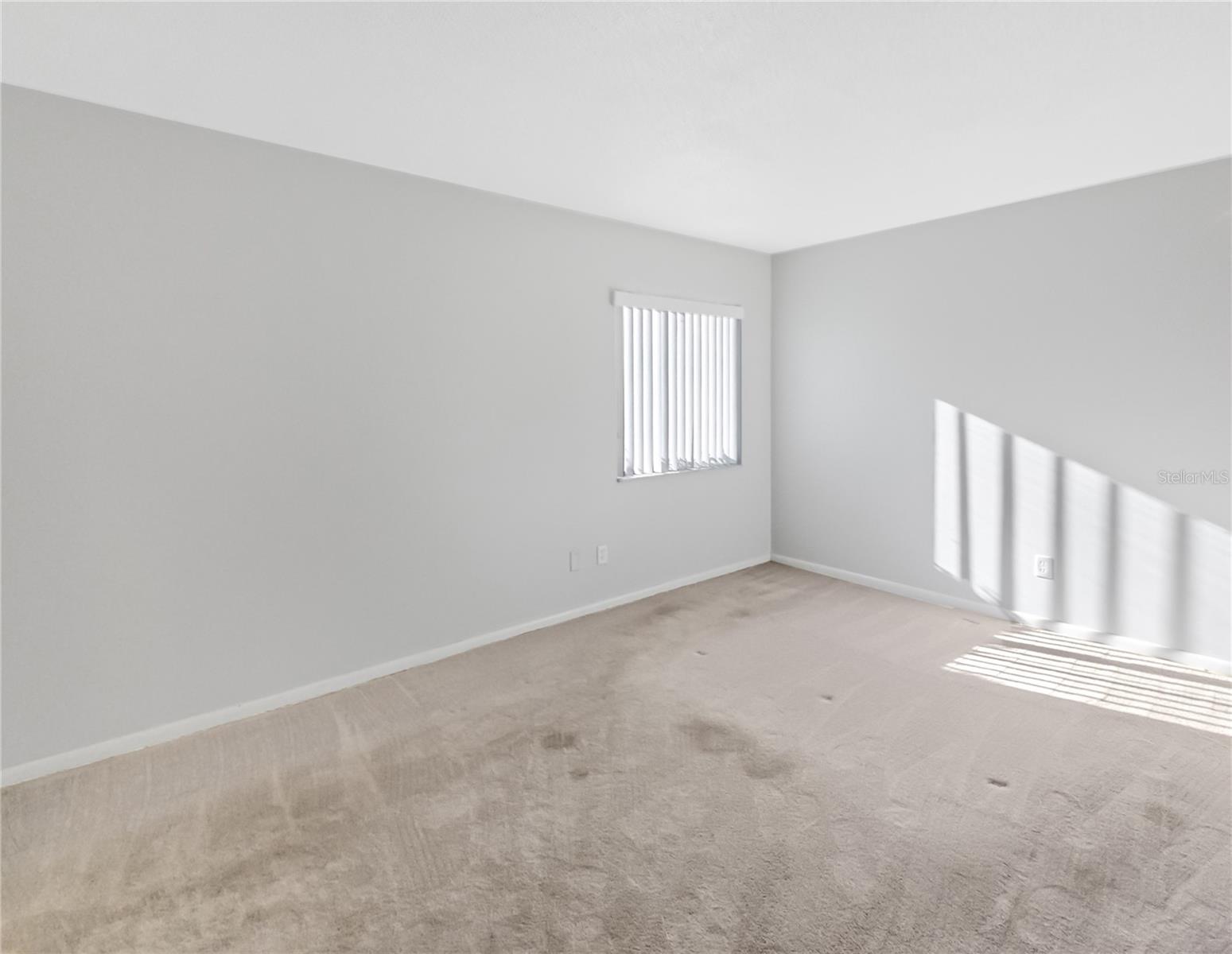 680 Midway Dr #a Property Photo 12