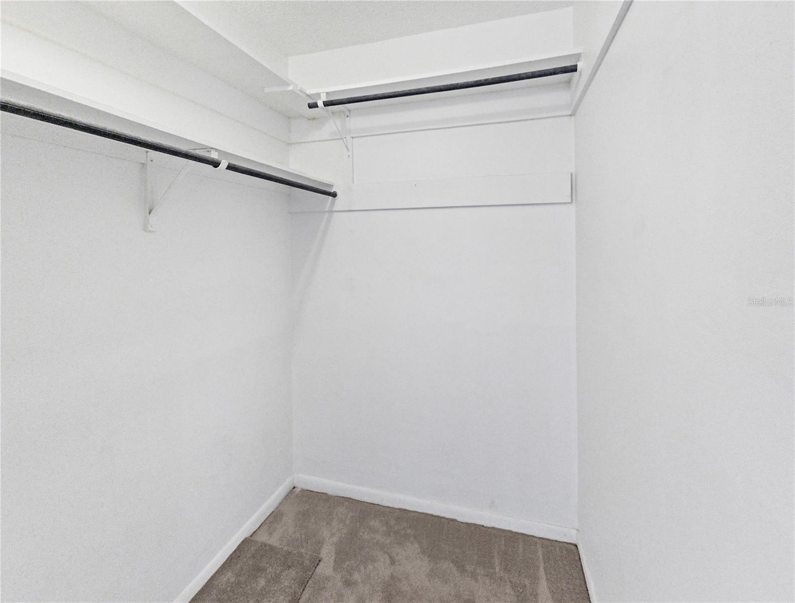 680 Midway Dr #a Property Photo 14