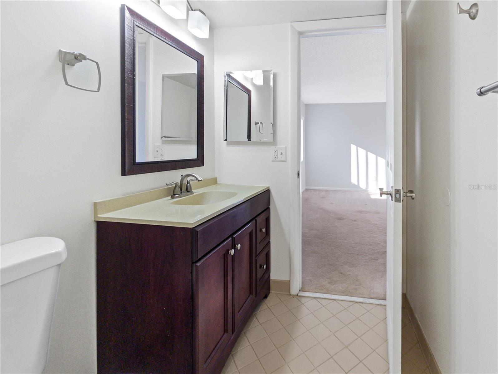680 Midway Dr #a Property Photo 16