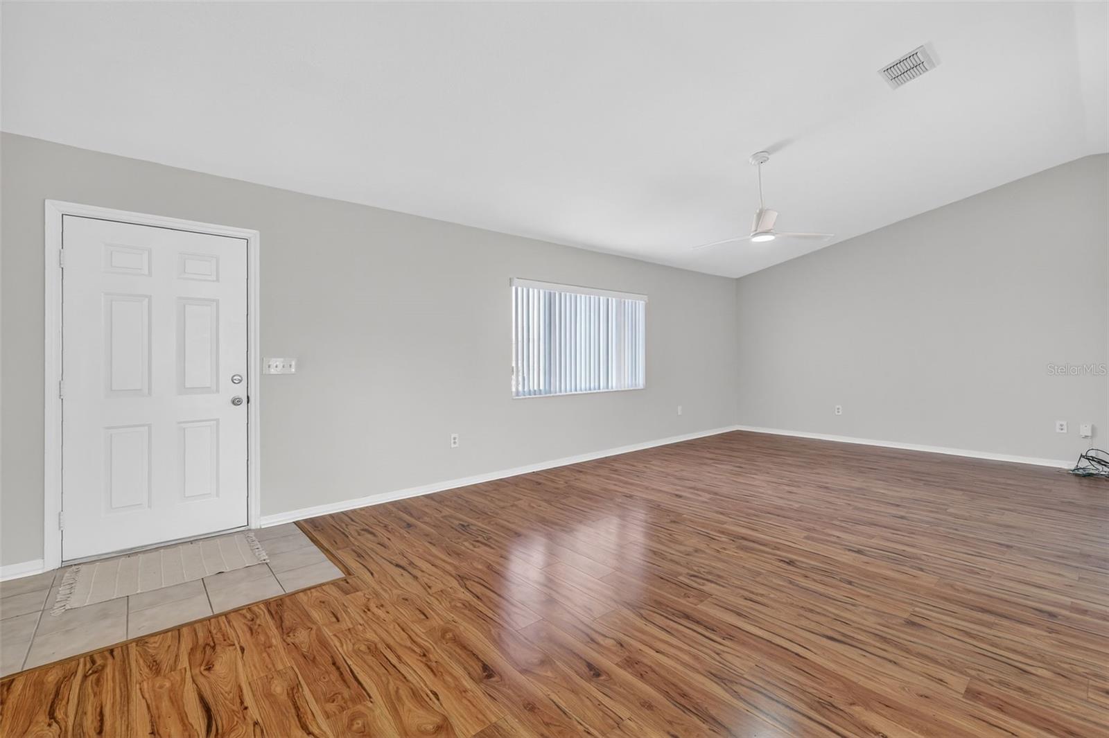 9050 Se 135th Loop Property Photo 6