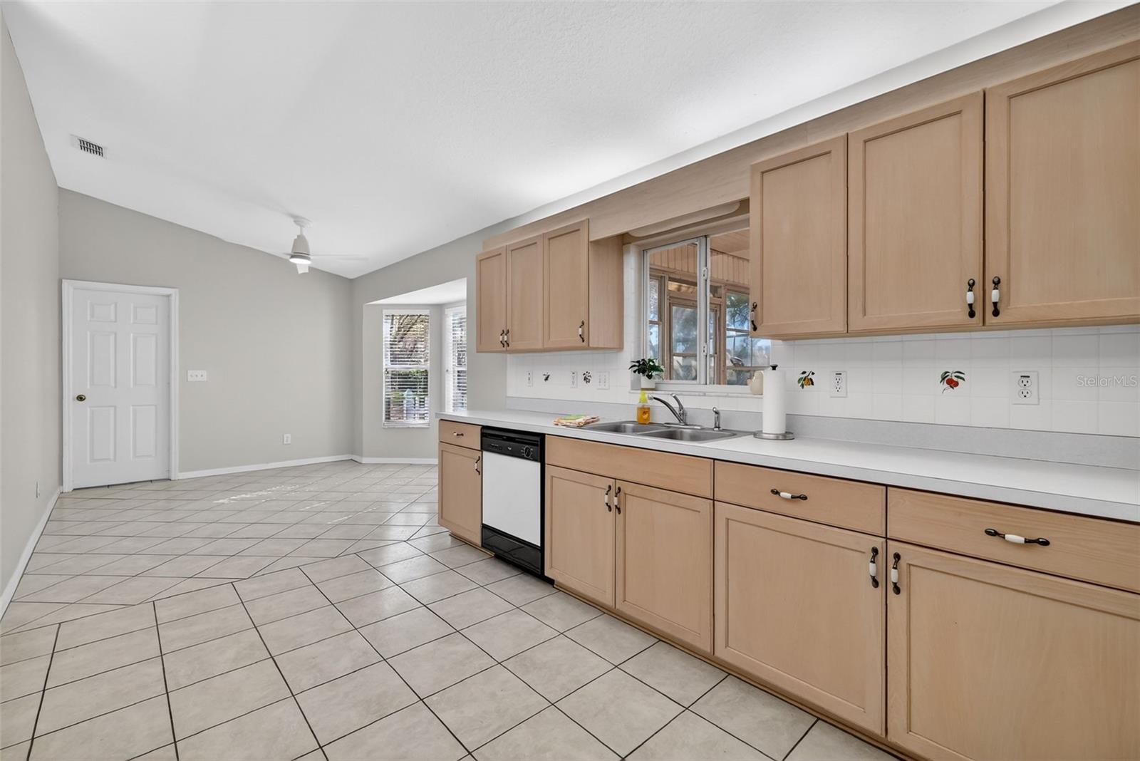 9050 Se 135th Loop Property Photo 12