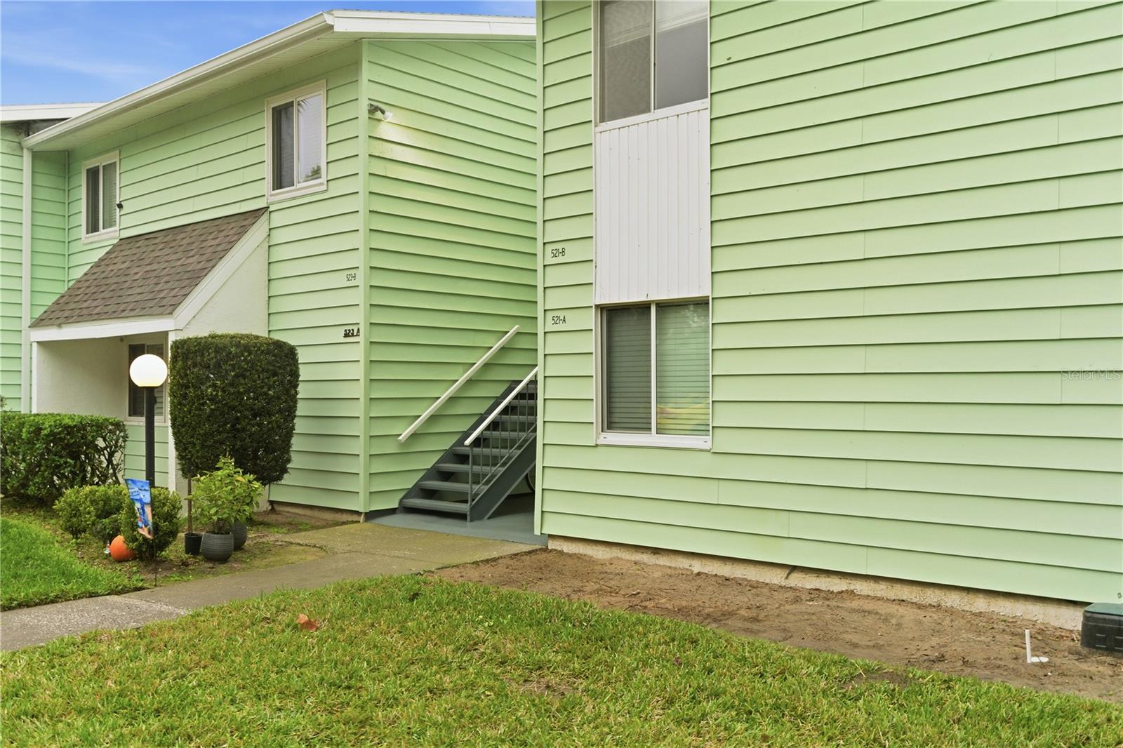 521 Midway Dr #b Property Photo 2