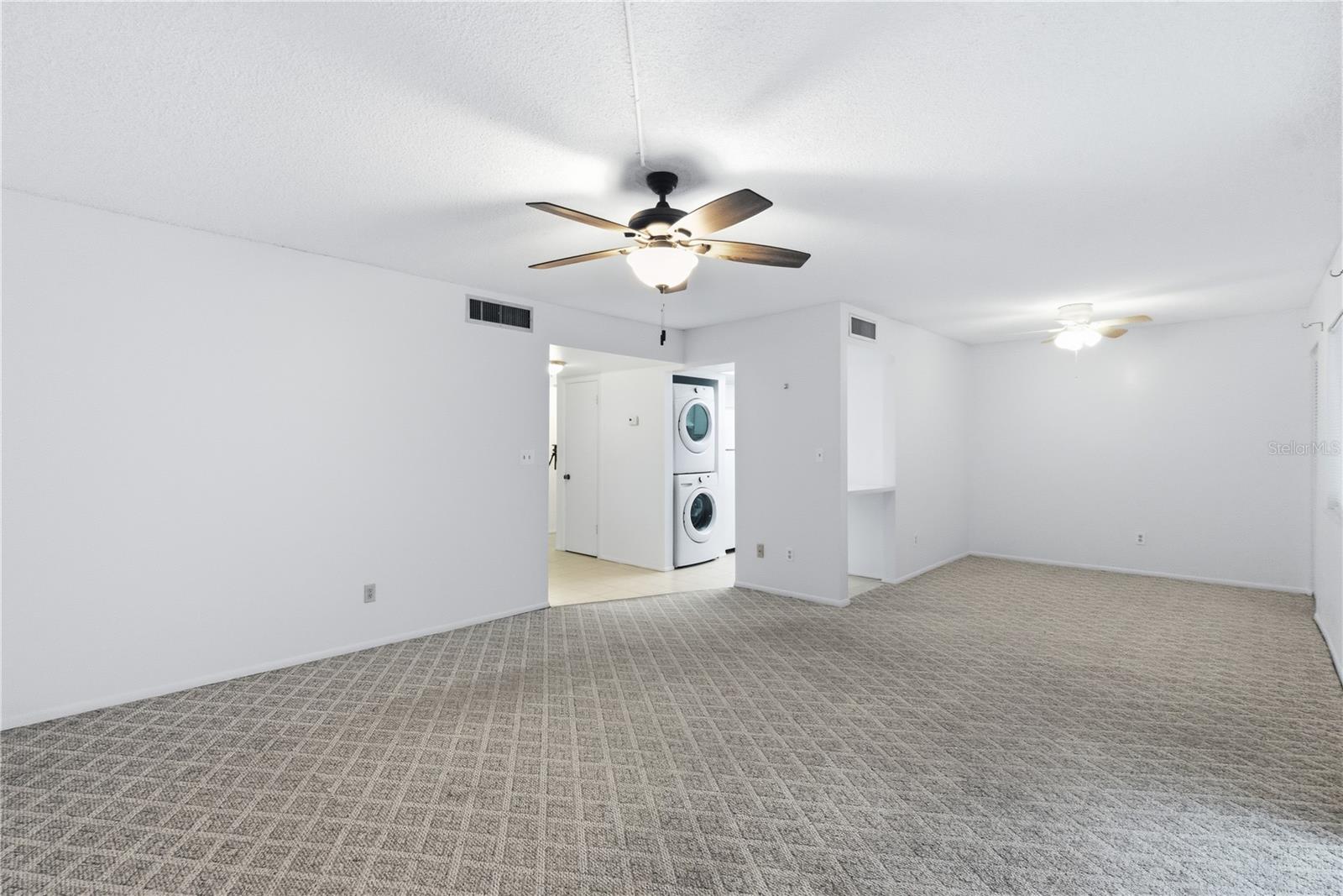 521 Midway Dr #b Property Photo 15