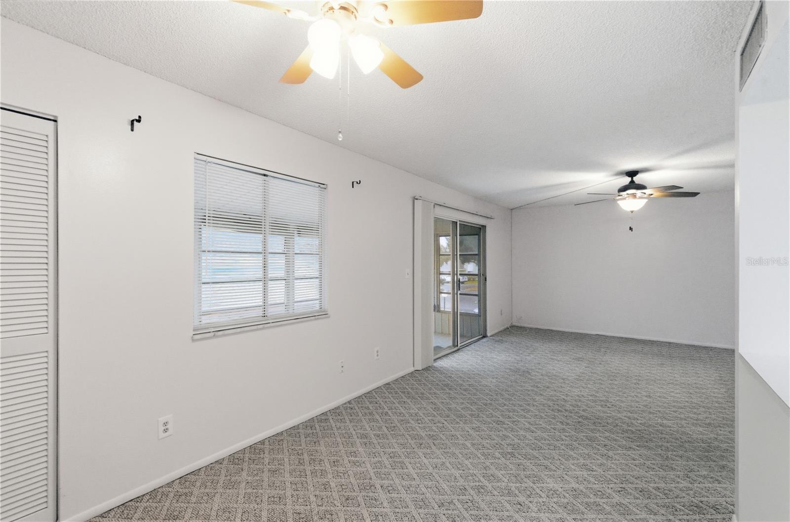 521 Midway Dr #b Property Photo 16