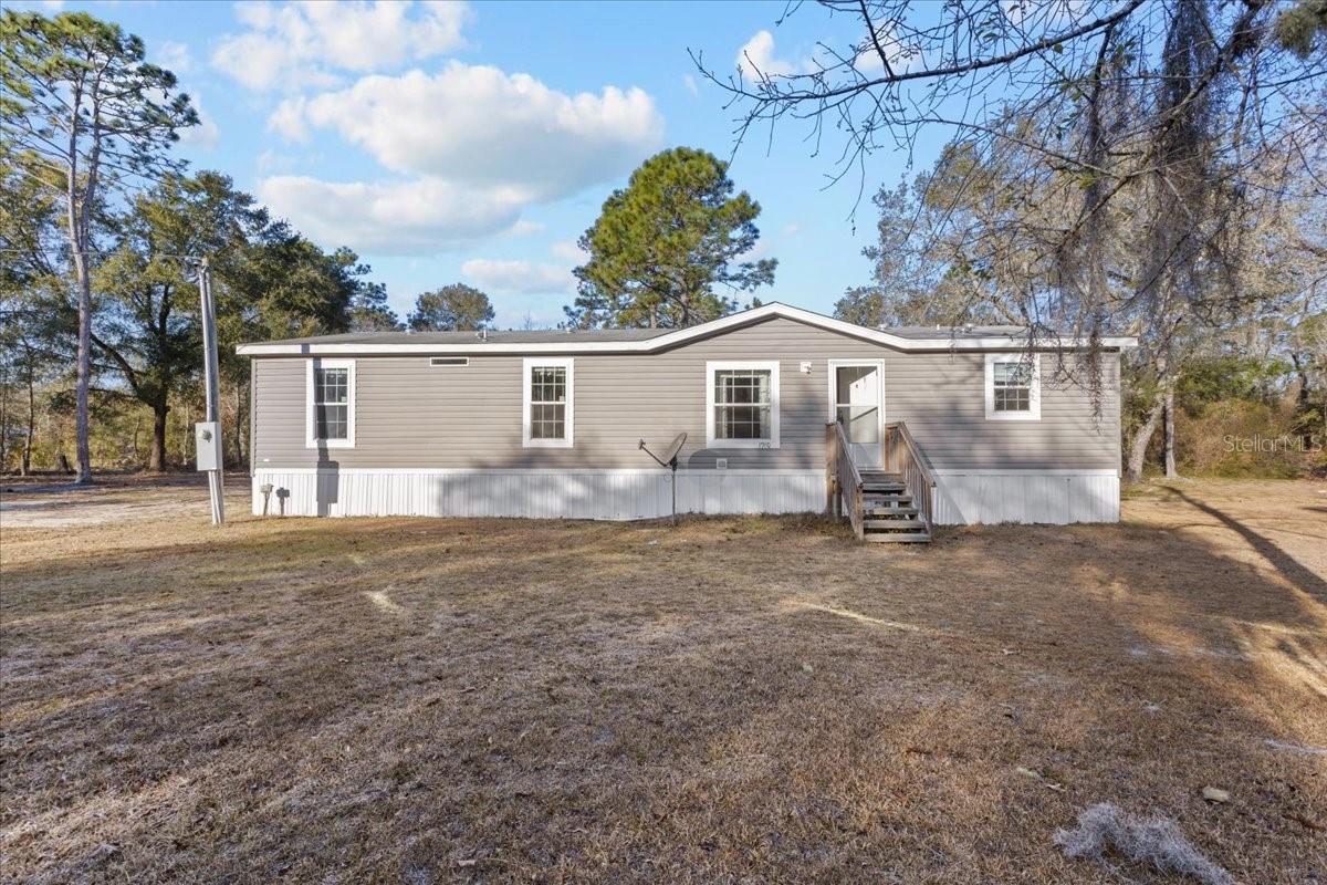 1910 Ne 155th Ct Property Photo 2