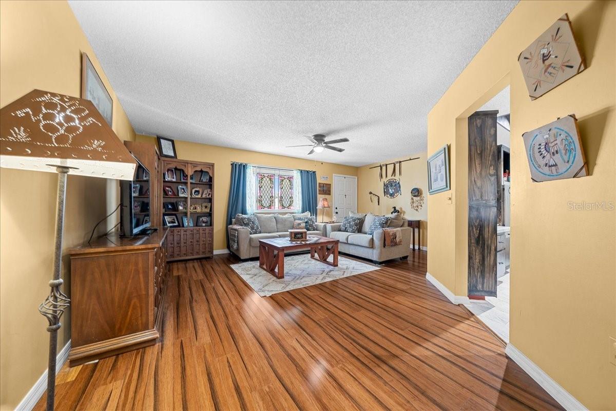 10821 Sw 87th Ter Property Photo 7