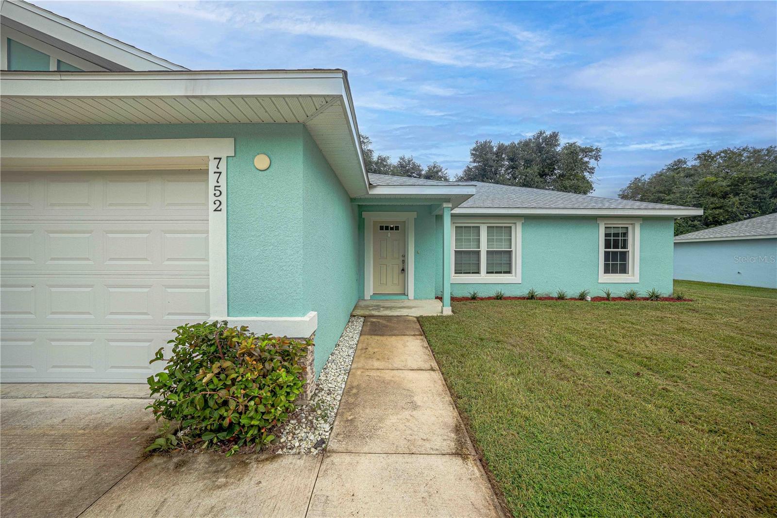 7752 N Walton Ter Property Photo 2