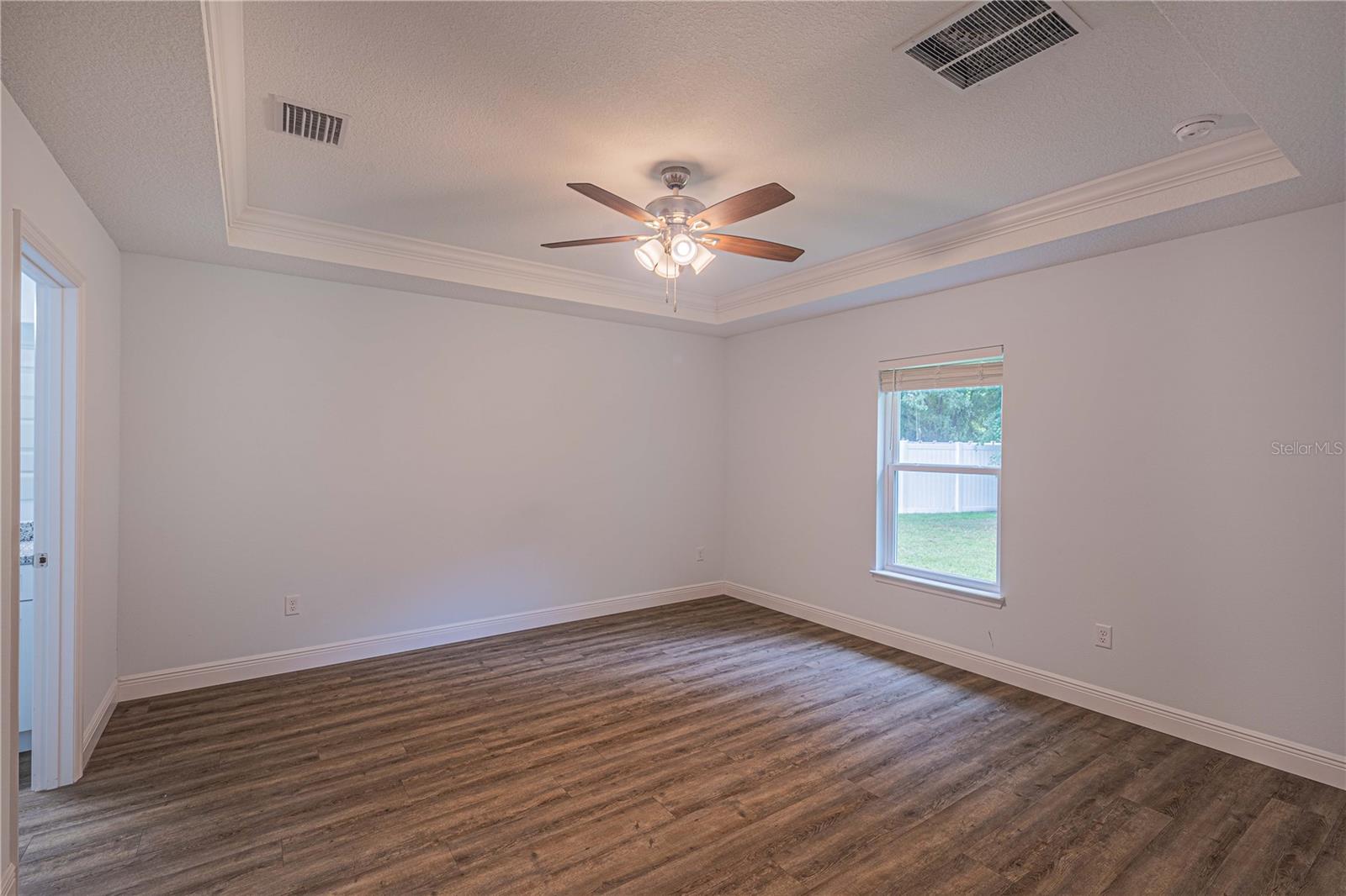 7752 N Walton Ter Property Photo 9