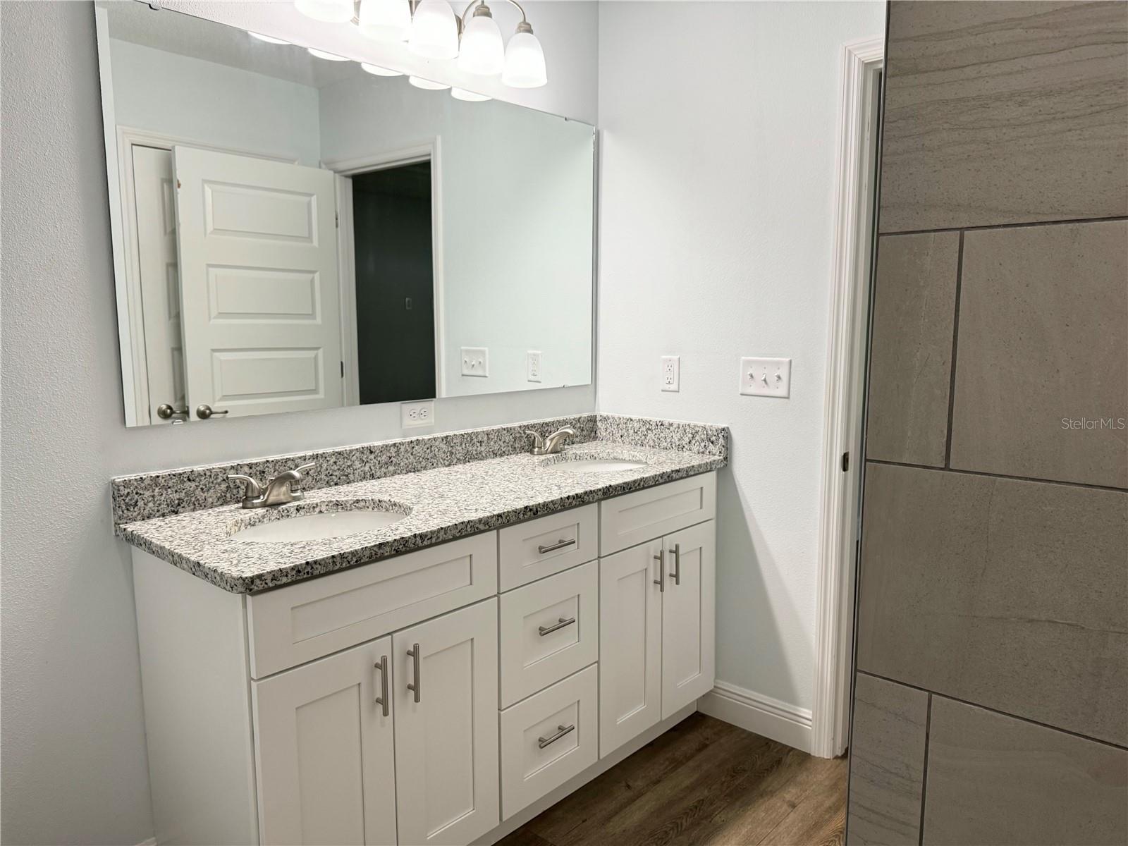 7752 N Walton Ter Property Photo 14
