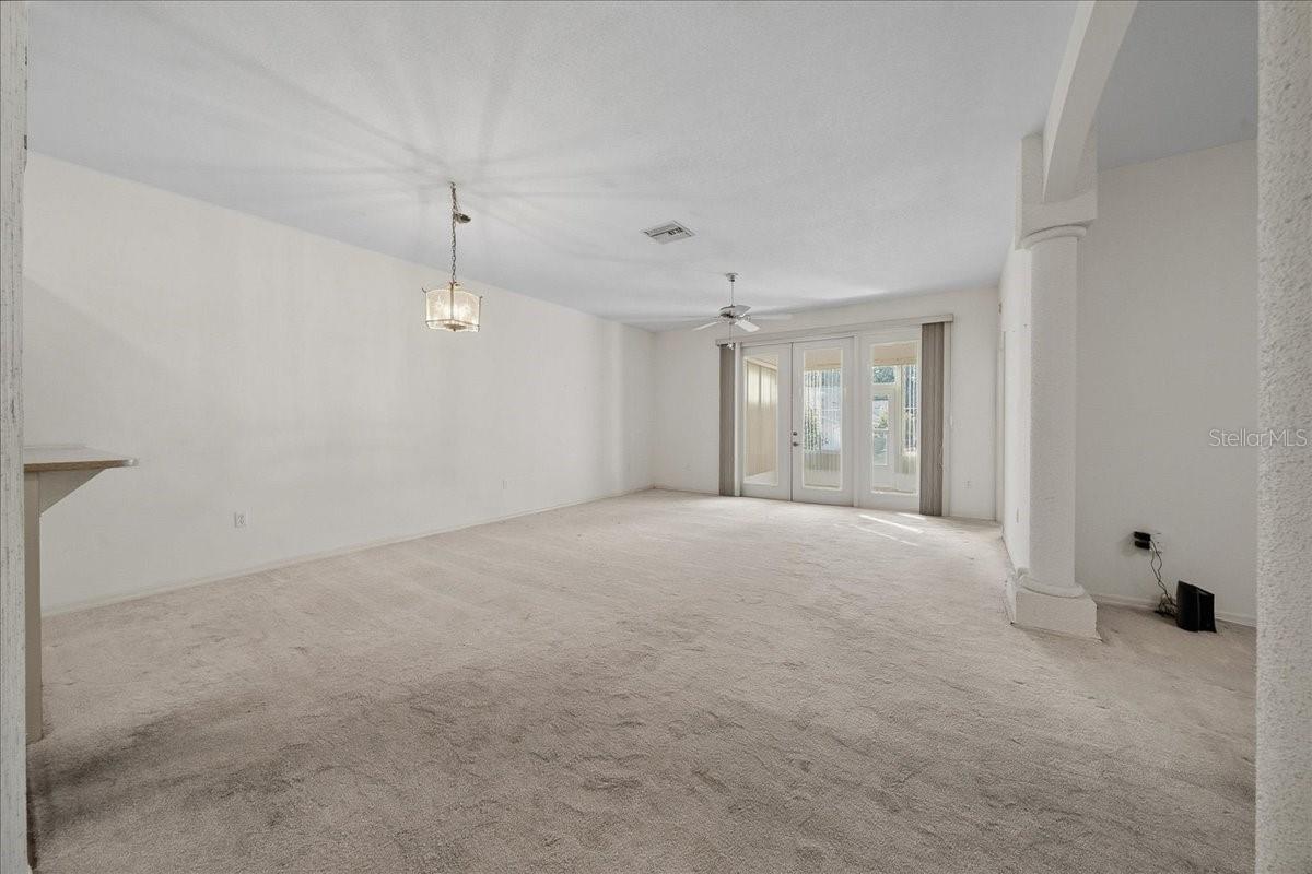 6818 E Queensbury Ln Property Photo 13