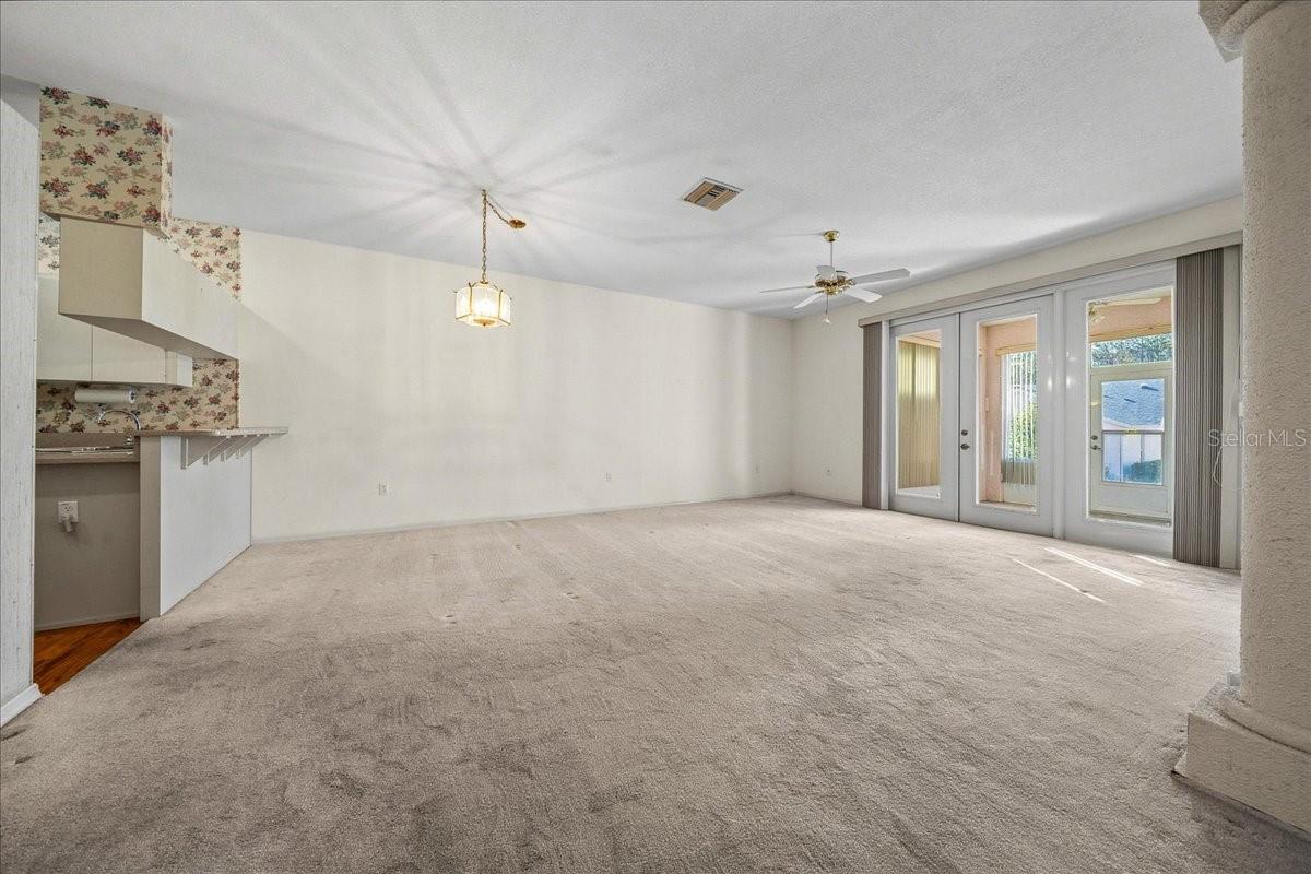6818 E Queensbury Ln Property Photo 15