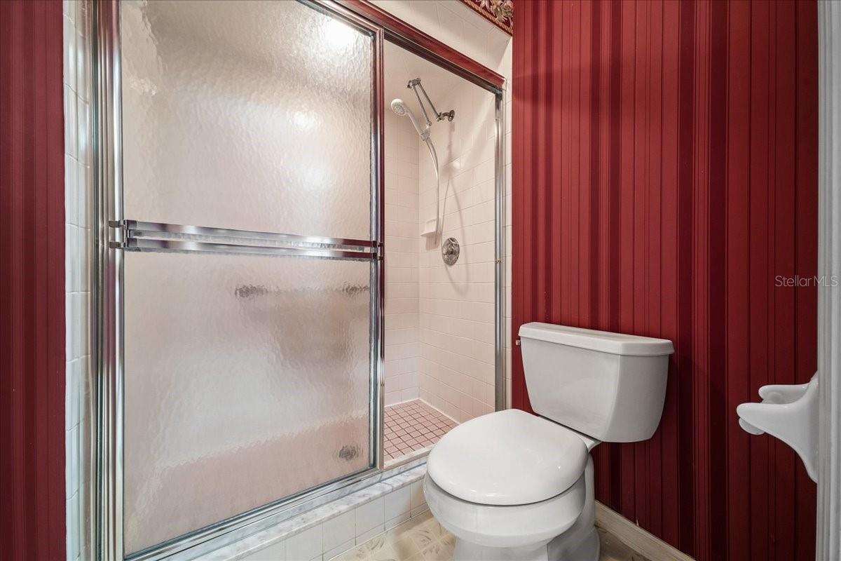 6818 E Queensbury Ln Property Photo 17