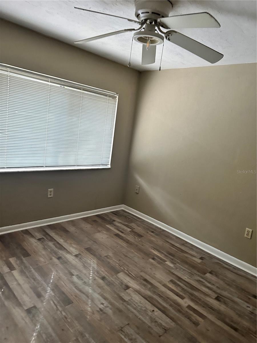 2735 Sw 35th Pl #2001 Property Photo 5