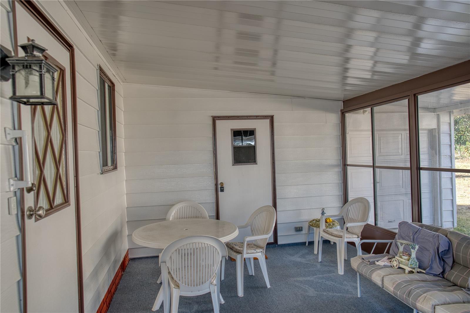 1863 W Schwartz Blvd Property Photo 4