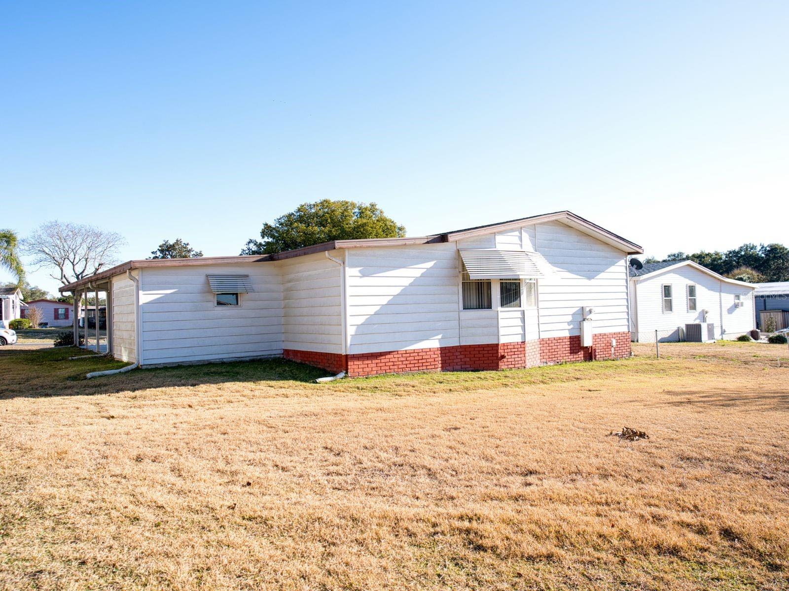 1863 W Schwartz Blvd Property Photo 23