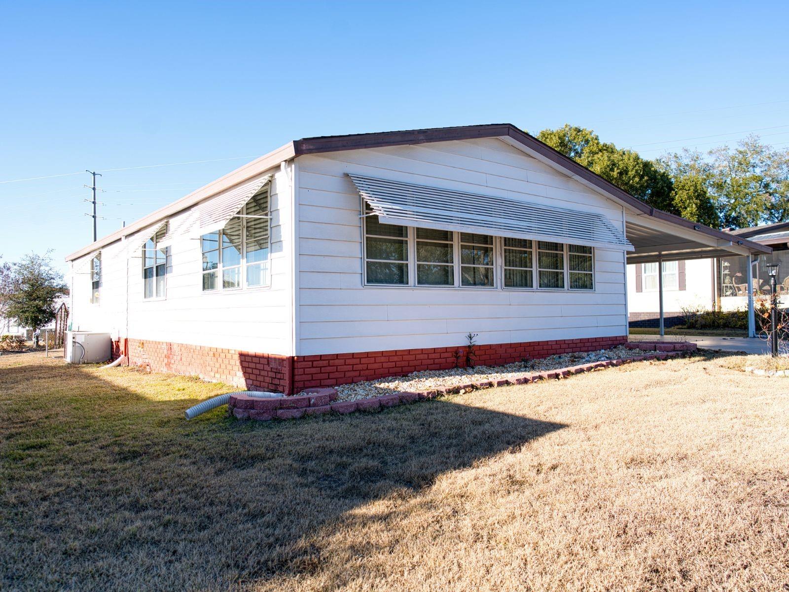 1863 W Schwartz Blvd Property Photo 25