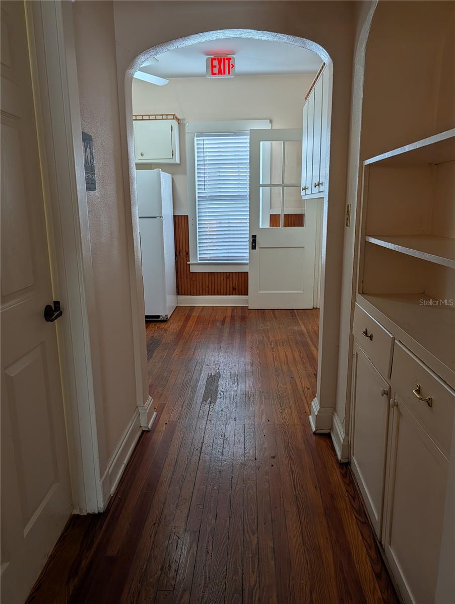 1427 E Fort King St Property Photo 20