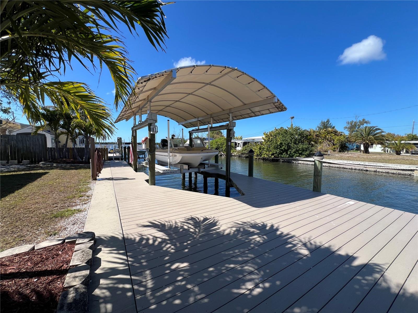 2650 Coco Plum Dr Property Photo 2