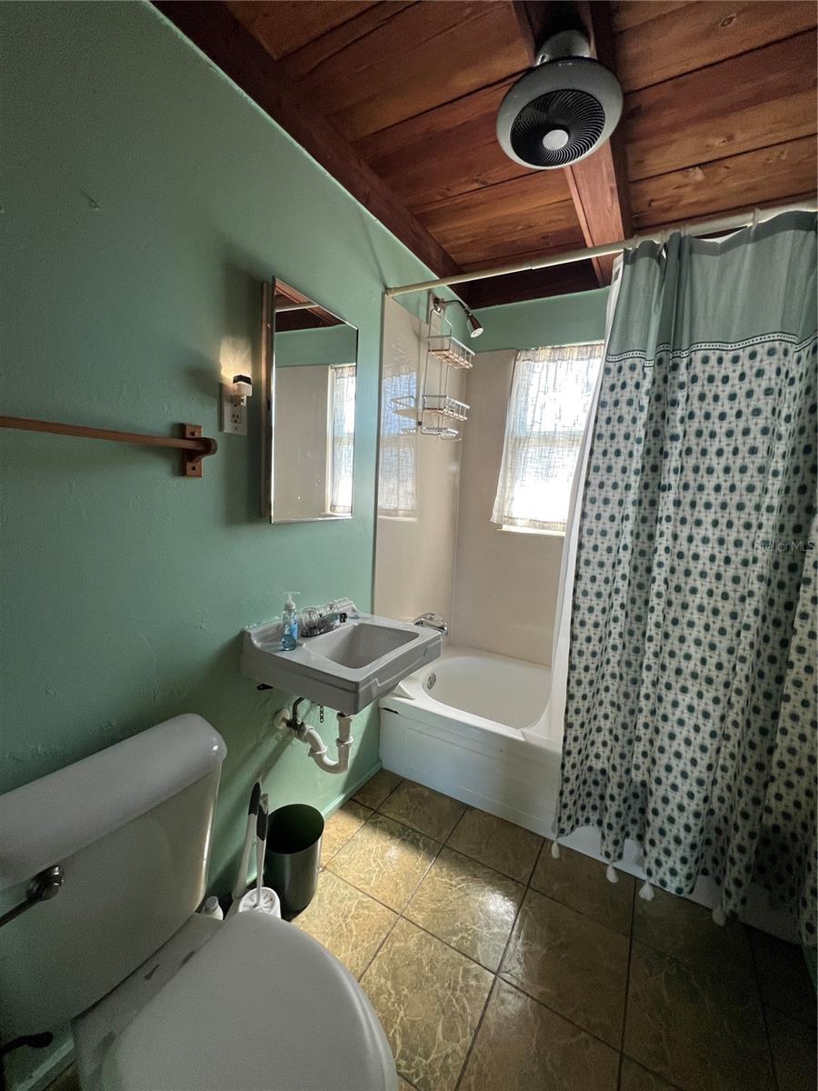 2650 Coco Plum Dr Property Photo 17