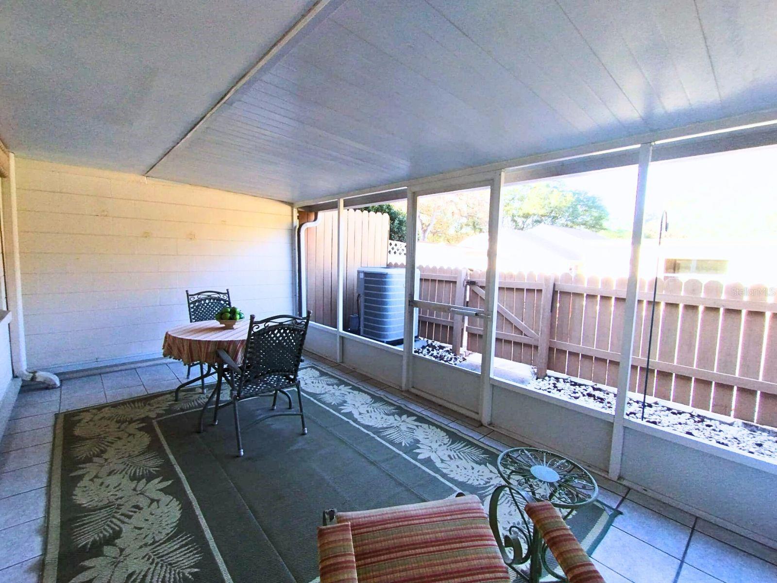 8830 Sw 98 Pl #m Property Photo 24