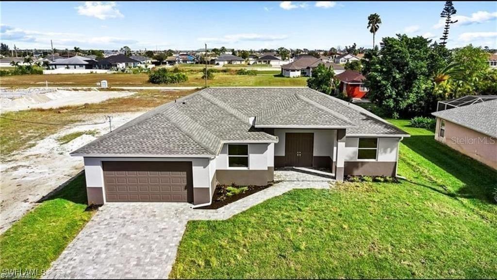 925 NW 9TH AVE Property Photo 1