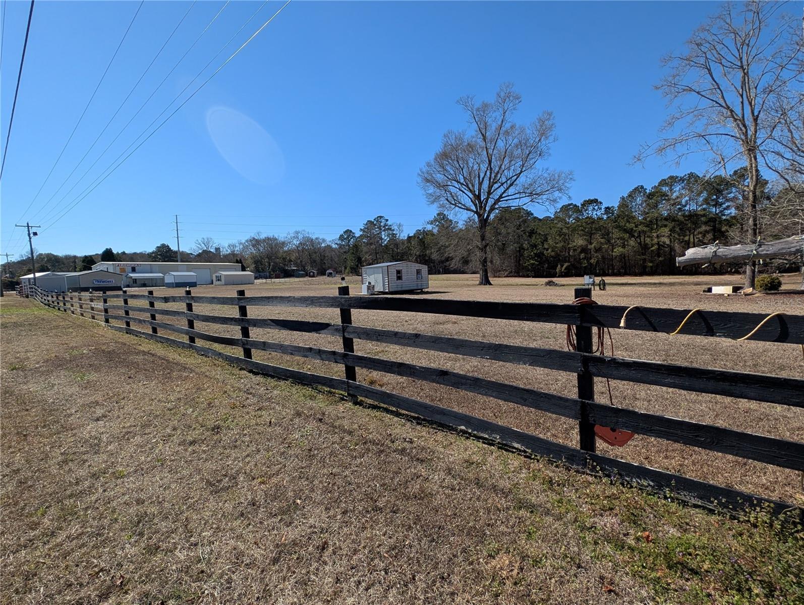 4052 Us 431 Property Photo 2