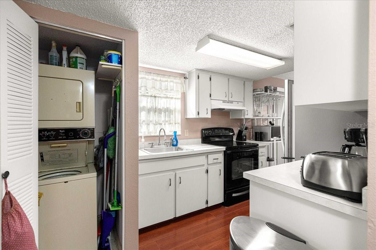 7885 Midway Drive Ter #e101 Property Photo 11