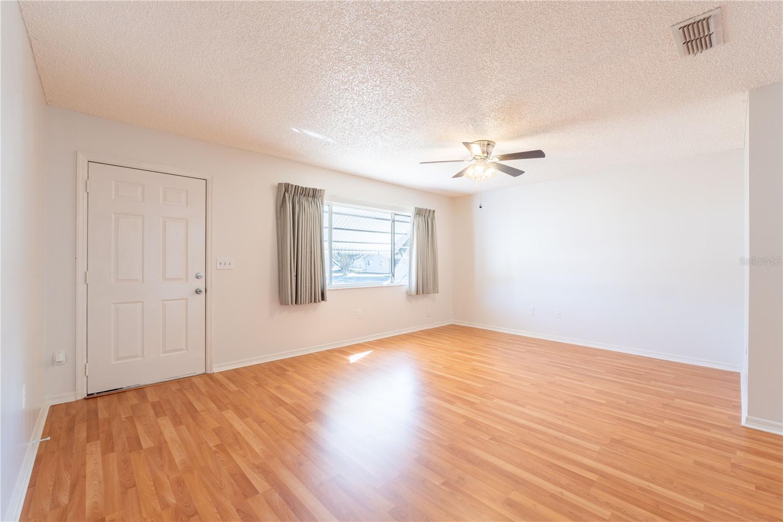 10744 Sw 62nd Ter Property Photo 6