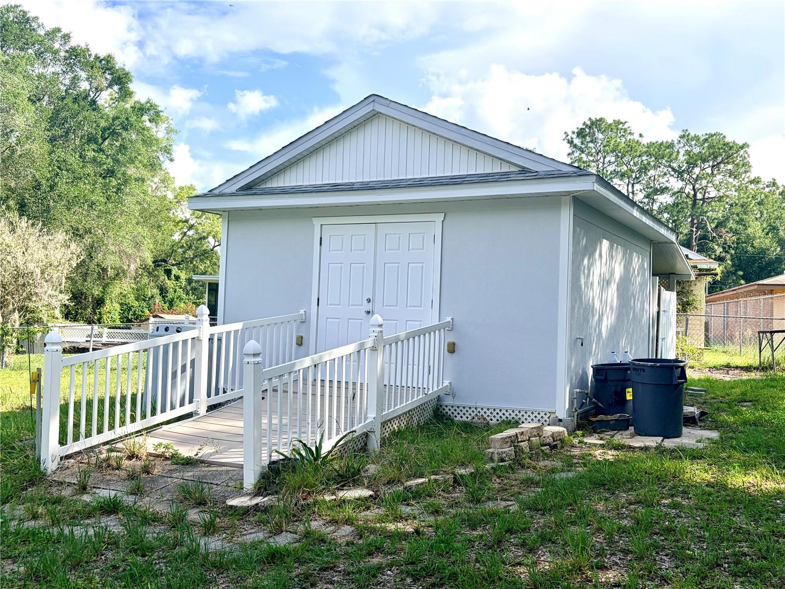 6633 E Gurley St Property Photo 4