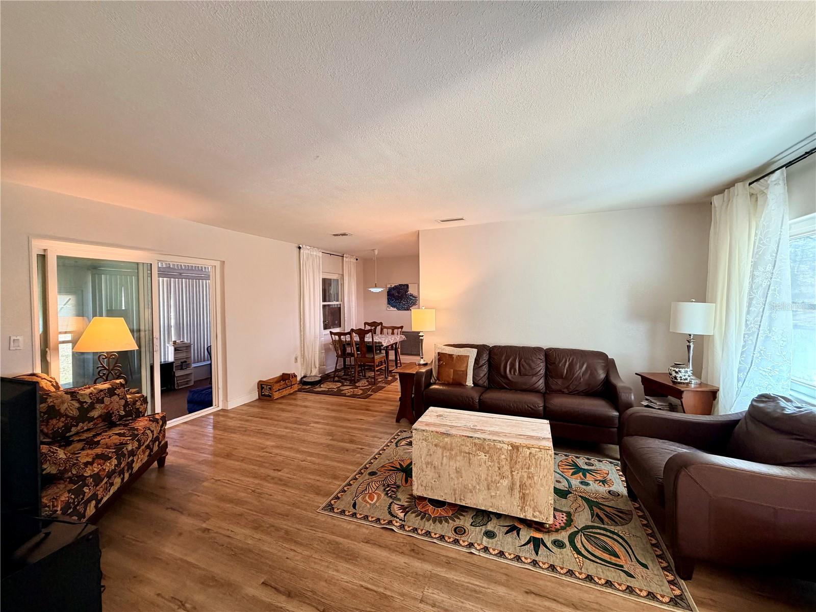 6633 E Gurley St Property Photo 14