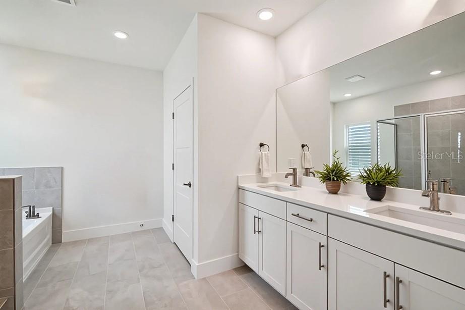 11266 Duckling Way Property Photo 6