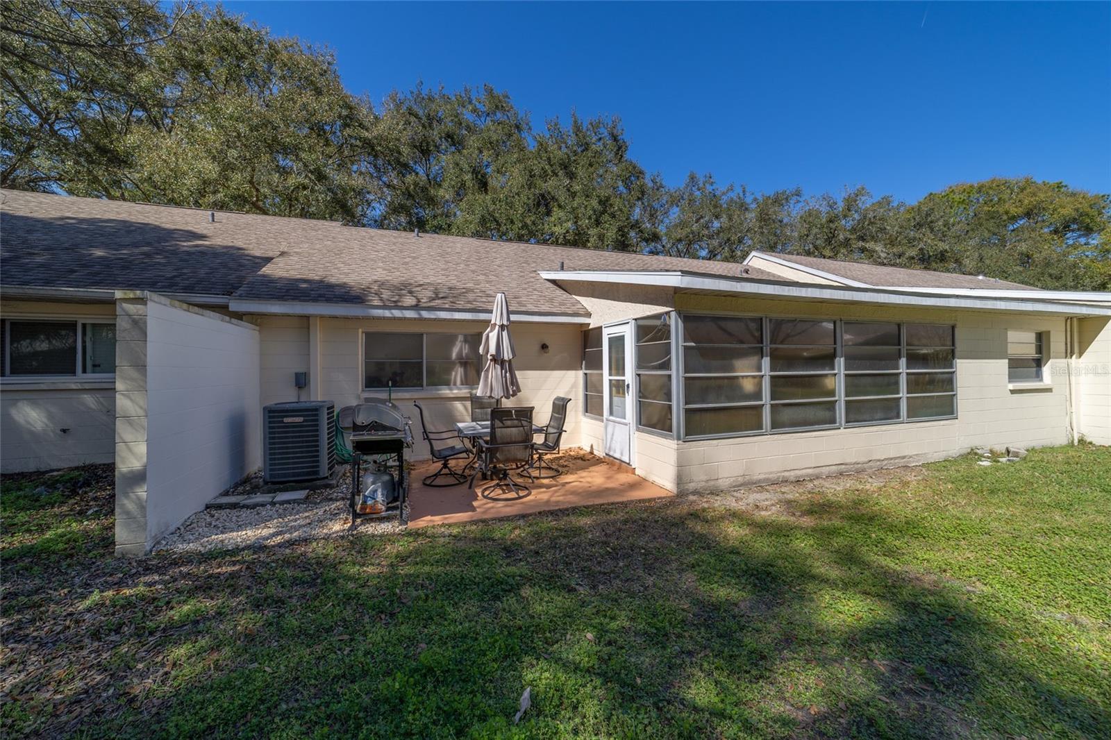 9233 Sw 83rd Ter #d Property Photo 15