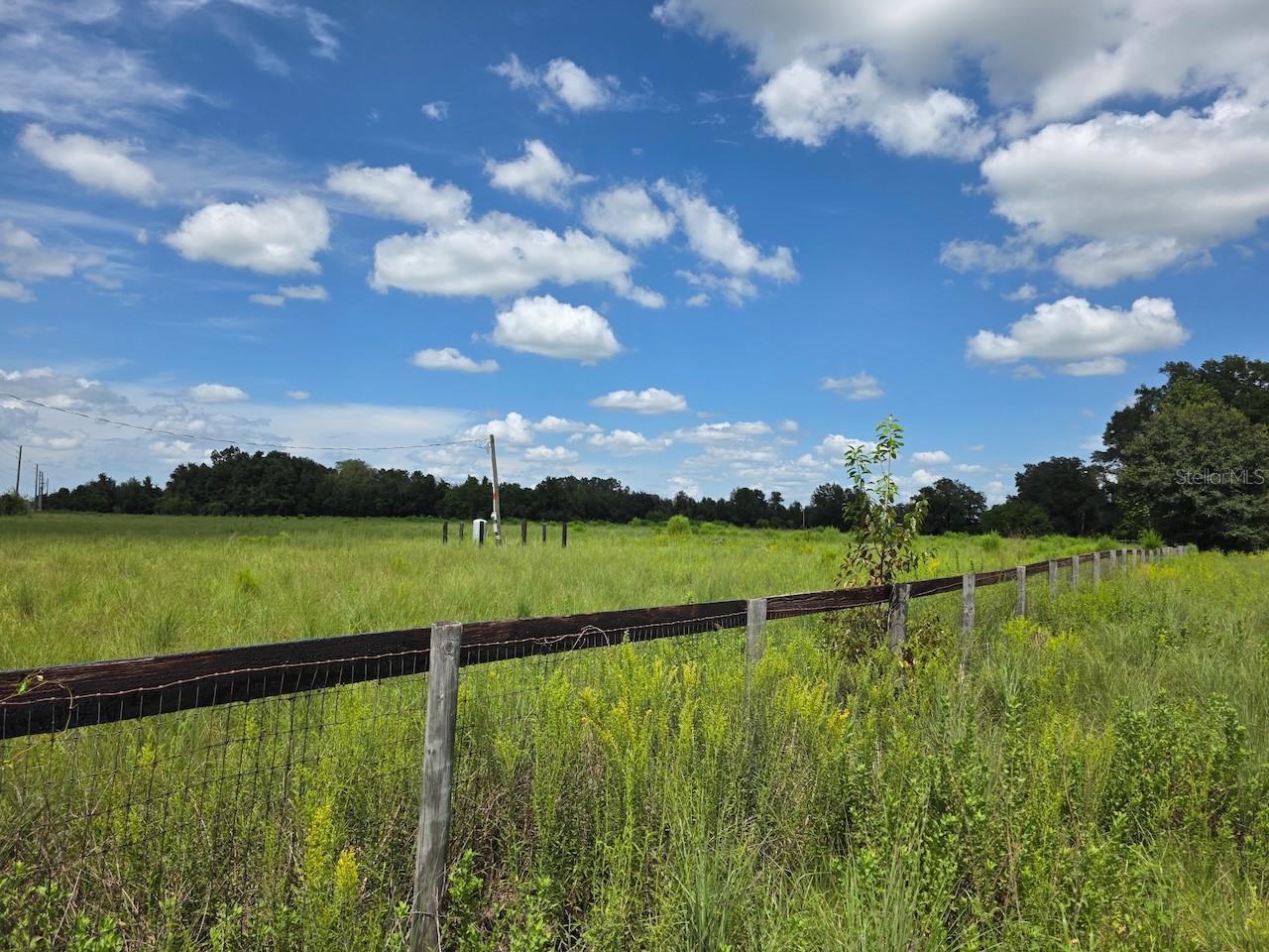 2351 Ne Highway 41 Property Photo 2