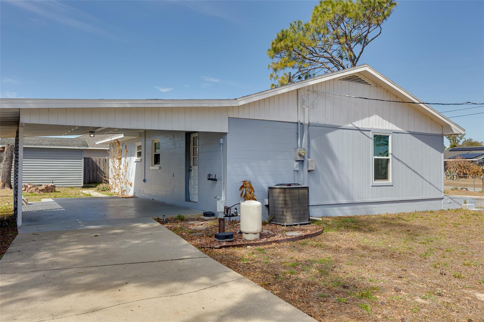 9782 Se 157th Ln Property Photo 3