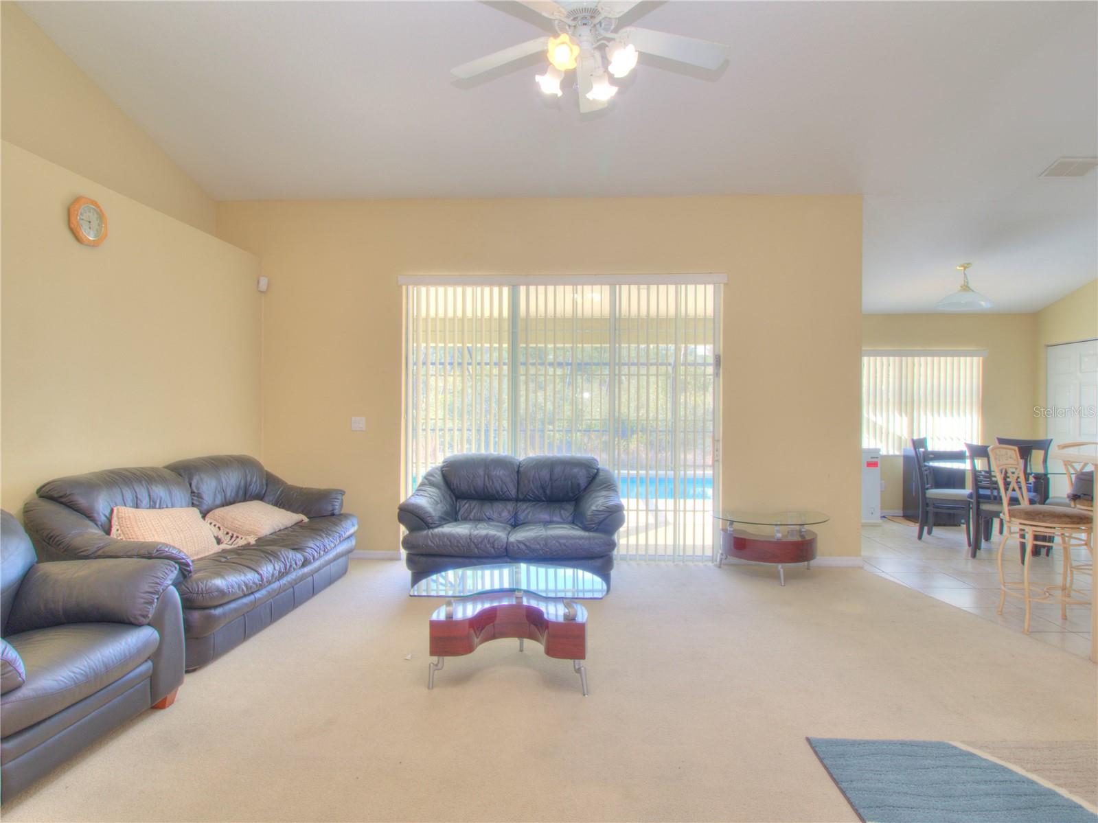 4240 Sw 111th Pl Property Photo 3