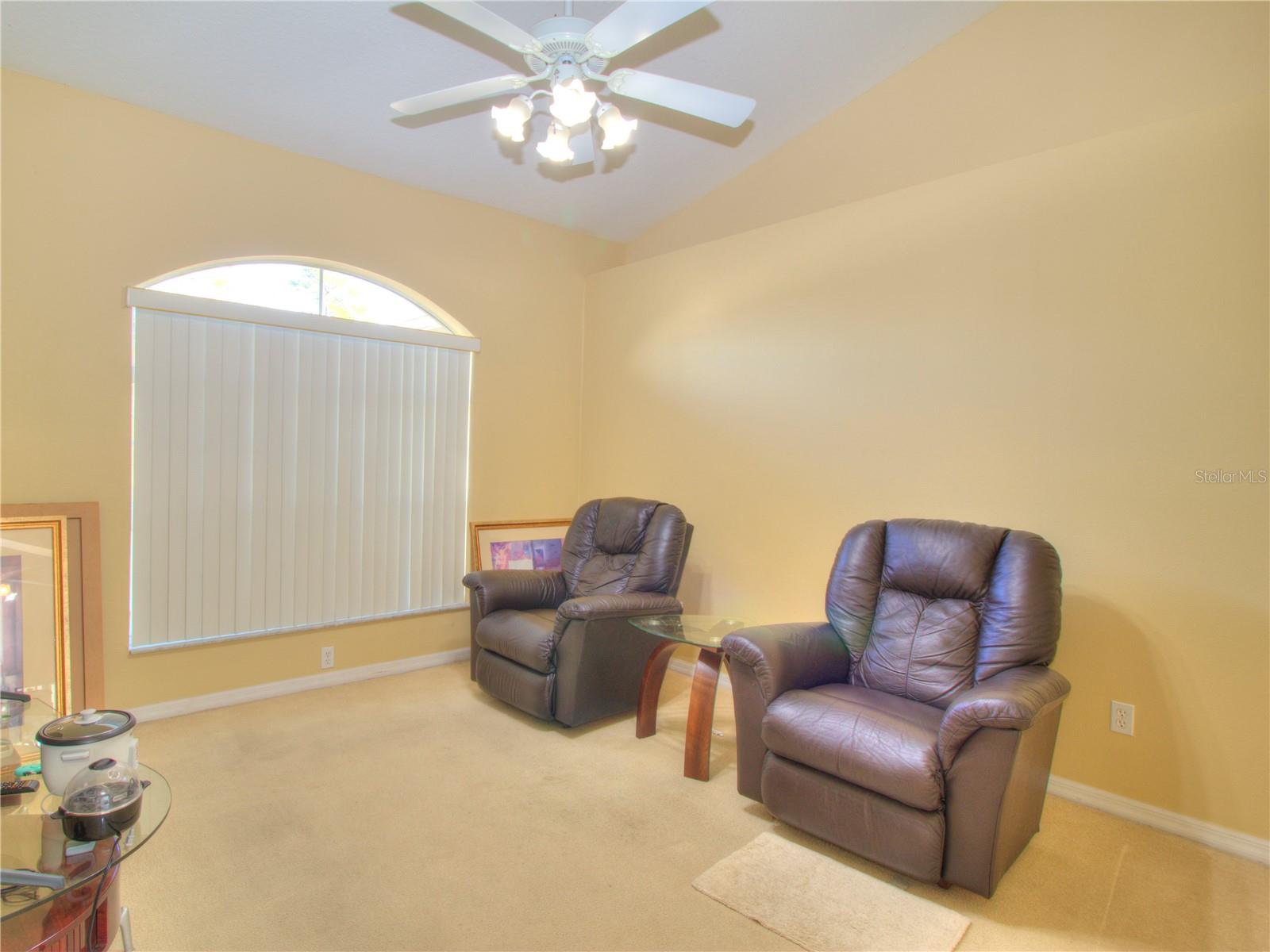 4240 Sw 111th Pl Property Photo 10