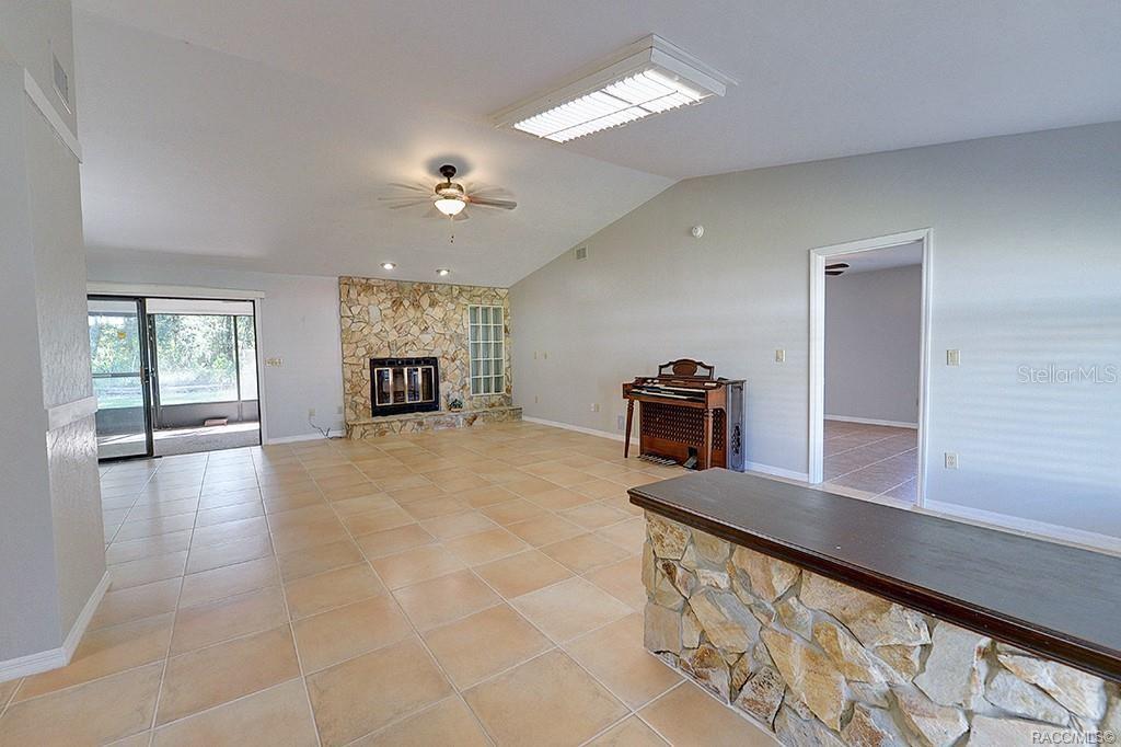 8844 E Rosemont St Property Photo 6