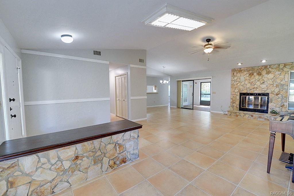 8844 E Rosemont St Property Photo 7