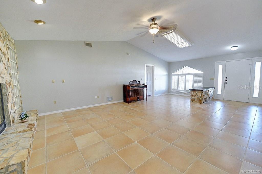 8844 E Rosemont St Property Photo 10