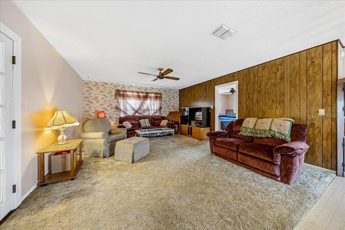 650 E Wacker St Property Photo 20