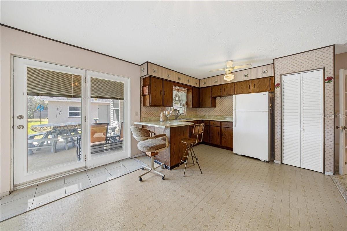 650 E Wacker St Property Photo 24