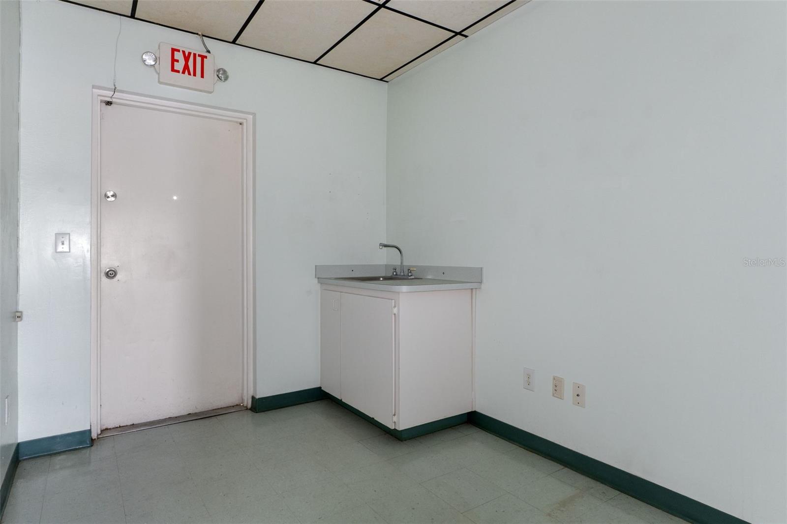 936 N Suncoast Blvd Property Photo 20