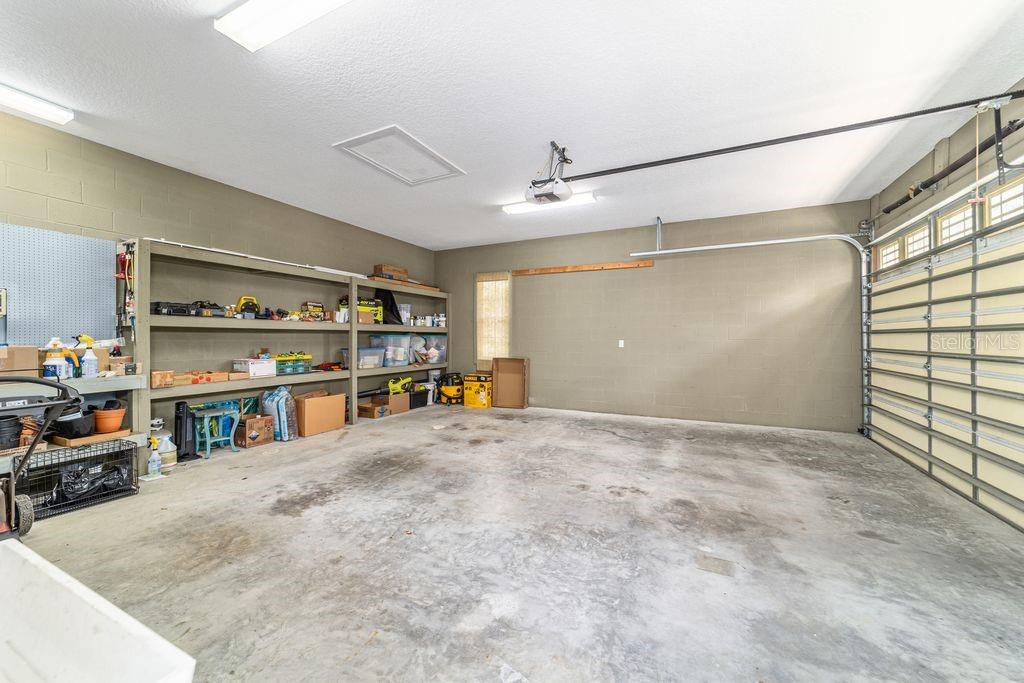 905 Se 12th St Property Photo 41